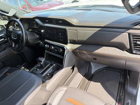 Used 2026 GMC Sierra 1500 AT4 w/ AT4 Premium Package AWD/4WD image 17