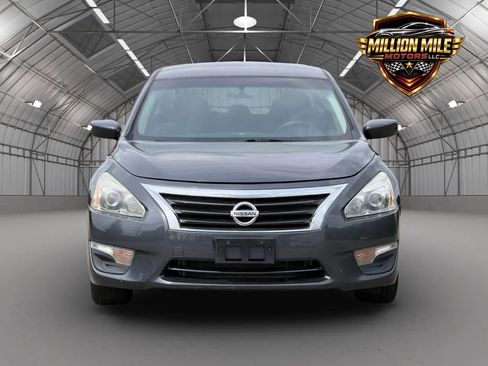 Used 2013 Nissan Altima 2.5 S FWD image 5