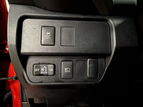 Used 2021 Toyota Tacoma SR5 image 18