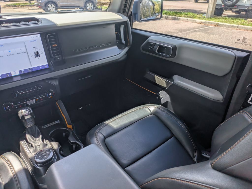 Used 2023 Ford Bronco Badlands AWD/4WD image 17