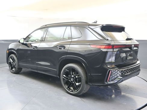 New 2026 Volkswagen Tiguan SE R-Line image 3