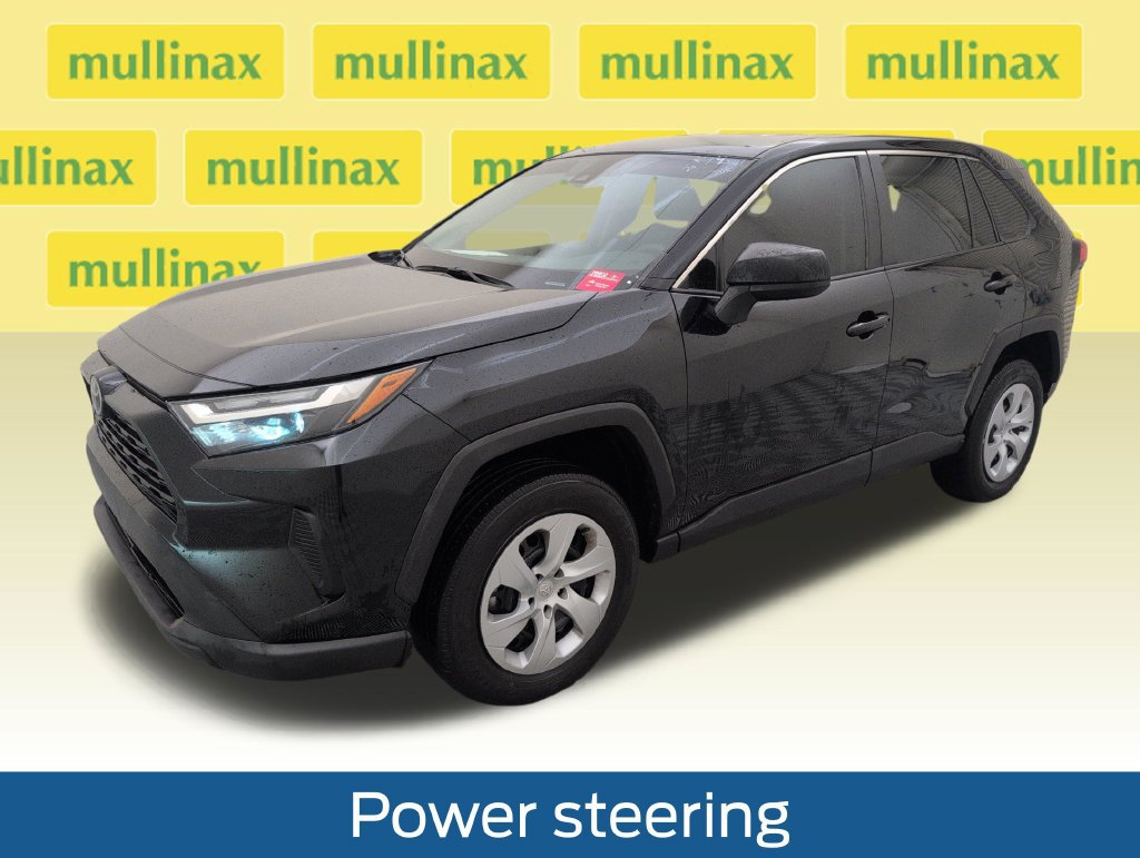 Used 2024 Toyota RAV4 LE FWD image 11