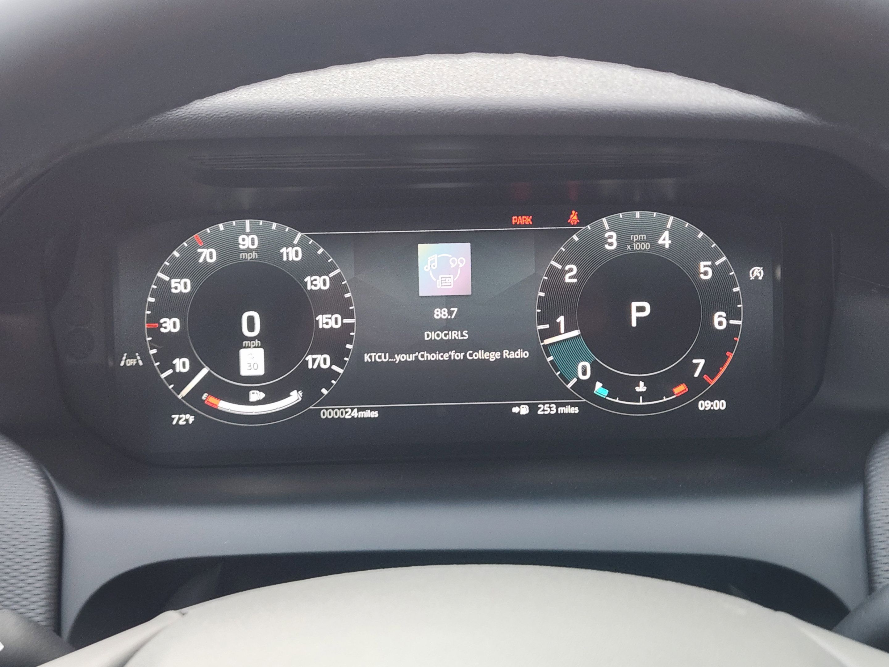 New 2025 Land Rover Discovery Sport Dynamic SE AWD/4WD image 11