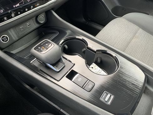 Used 2023 Nissan Rogue SV FWD image 24