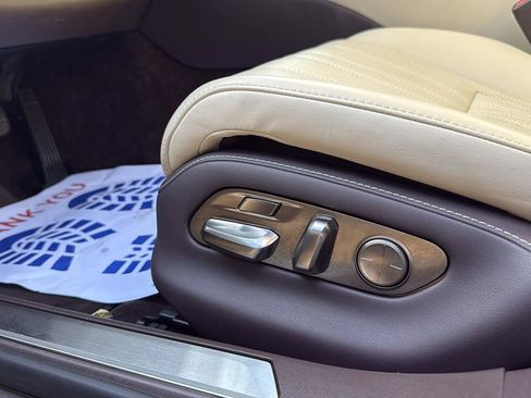 Used 2018 Lexus LS 500 500 Base w/ Luxury Package image 11