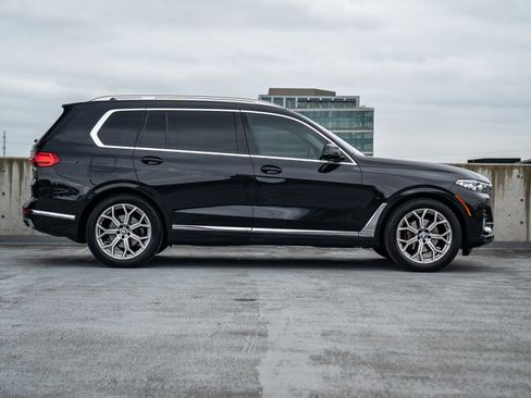 Used 2022 BMW X7 xDrive40i w/ Premium Package AWD/4WD image 8