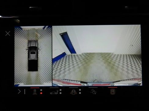 Used 2024 GMC Sierra 3500 Denali w/ Denali Reserve Package image 15