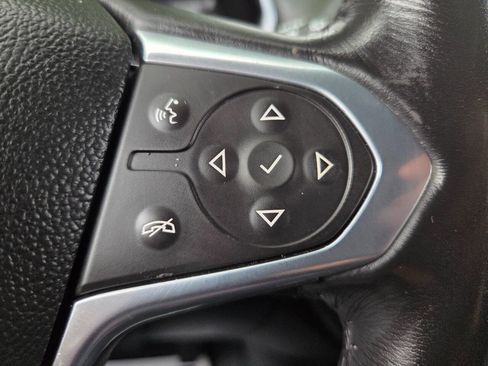 Used 2022 Chevrolet Traverse LT w/ Midnight/Sport Edition image 32