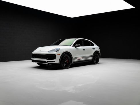 Used 2022 Porsche Cayenne Turbo GT AWD/4WD image 86