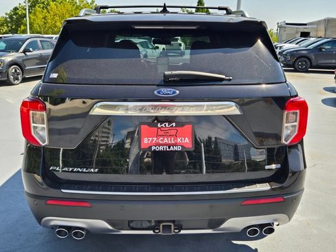 Used 2020 Ford Explorer Platinum w/ Premium Technology Package AWD/4WD image 4