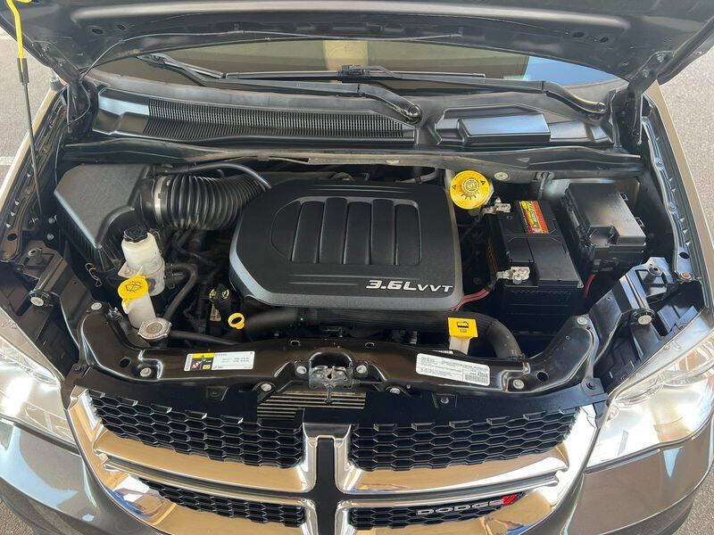 Used 2019 Dodge Grand Caravan SE w/ UConnect Hands-Free Group FWD image 51