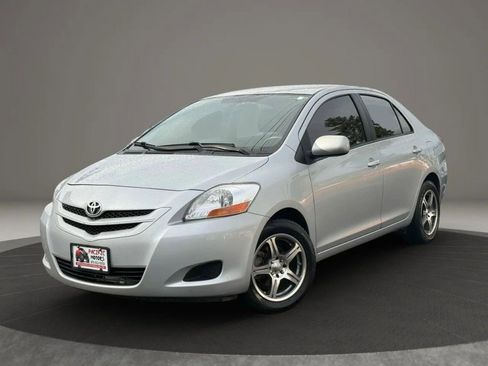 Used 2008 Toyota Yaris Sedan image 2