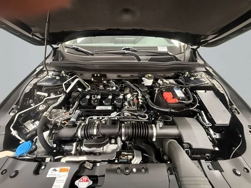 Used 2018 Honda Accord LX image 23