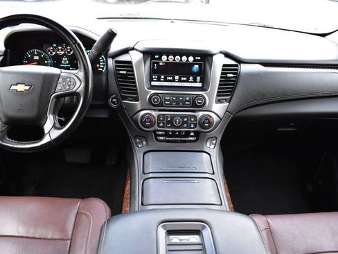 Used 2019 Chevrolet Tahoe Premier w/ Premier Plus Edition AWD/4WD image 36
