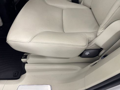 Used 2023 Volvo XC90 B6 Plus w/ Protection Package Premier image 21