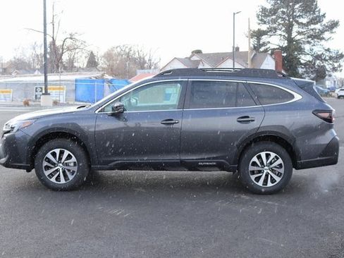 Used 2025 Subaru Outback Premium w/ Popular Package #1A image 6