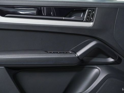New 2026 Porsche Cayenne S image 6