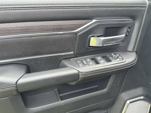 New 2026 RAM 2500 Laramie AWD/4WD image 23