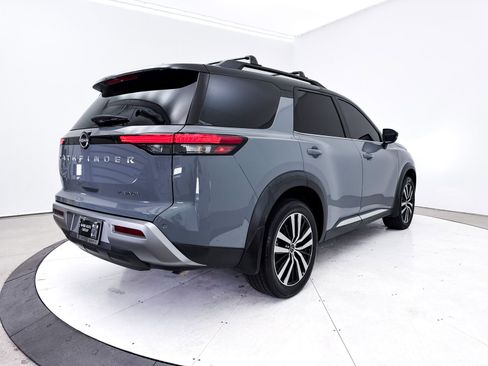 Used 2024 Nissan Pathfinder Platinum image 20