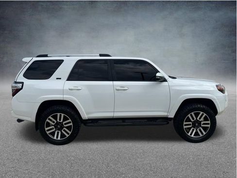 Used 2021 Toyota 4Runner SR5 Premium w/ Moonroof Package RWD image 12