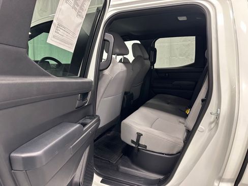 Used 2025 Toyota Tacoma SR5 image 41