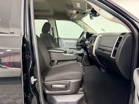 Used 2019 RAM 1500 Warlock w/ Electronics Group AWD/4WD image 29