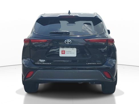 Used 2024 Toyota Highlander Limited AWD/4WD image 5