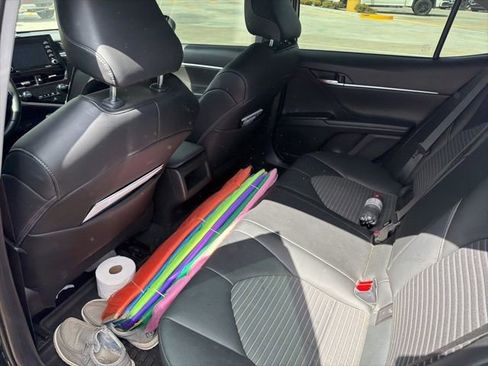 Used 2023 Toyota Camry SE w/ Convenience Package FWD image 15