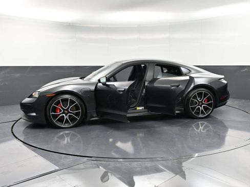 New 2025 Porsche Taycan 4S image 39