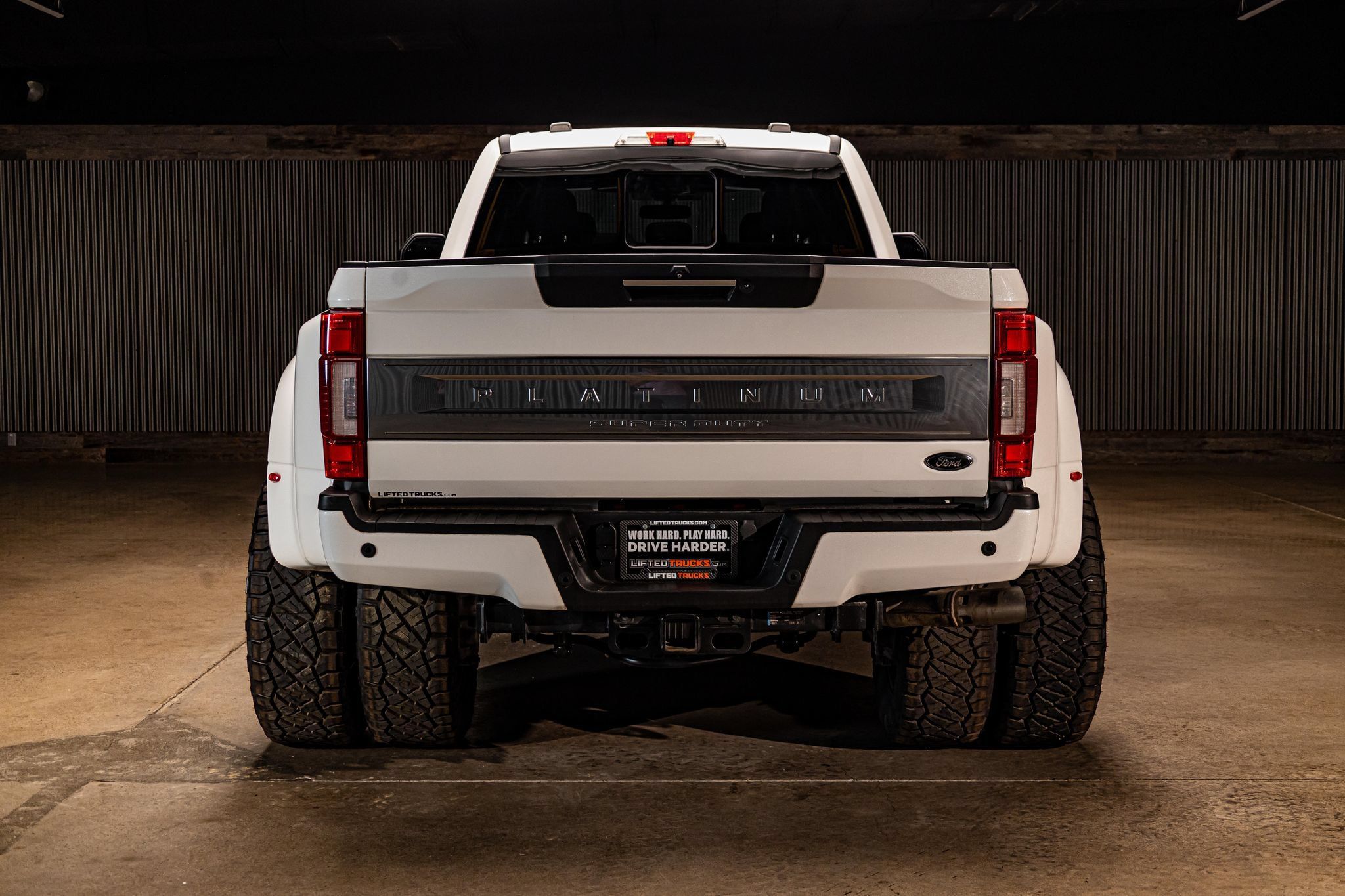 Used 2022 Ford F450 Platinum w/ FX4 Off-Road Package AWD/4WD image 8