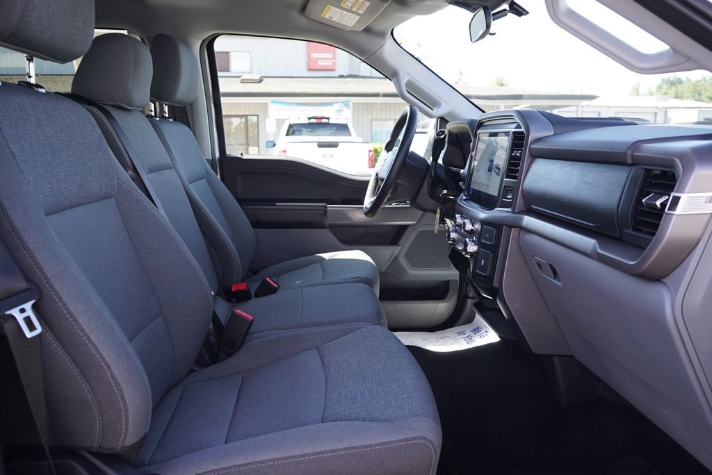 Used 2025 Ford F150 XLT w/ Equipment Group 301A Standard AWD/4WD image 9