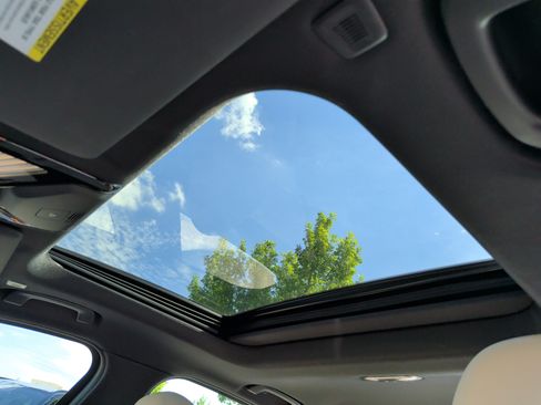 Used 2021 BMW 330i Sedan RWD image 29
