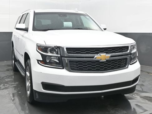 Used 2019 Chevrolet Tahoe LT image 3