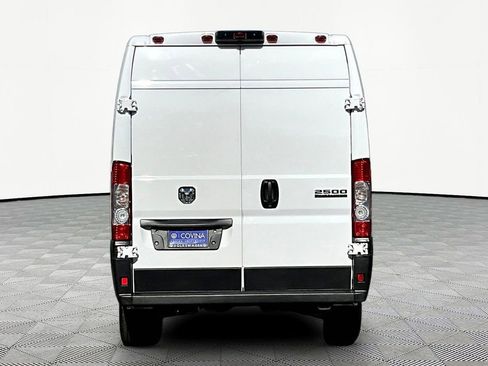 Used 2025 RAM ProMaster 2500 w/ Convenience Group FWD image 5