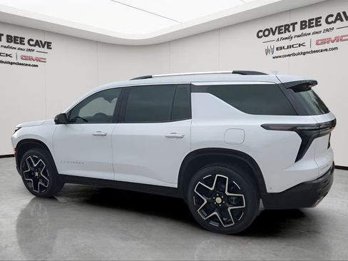 Used 2026 Chevrolet Traverse High Country image 6