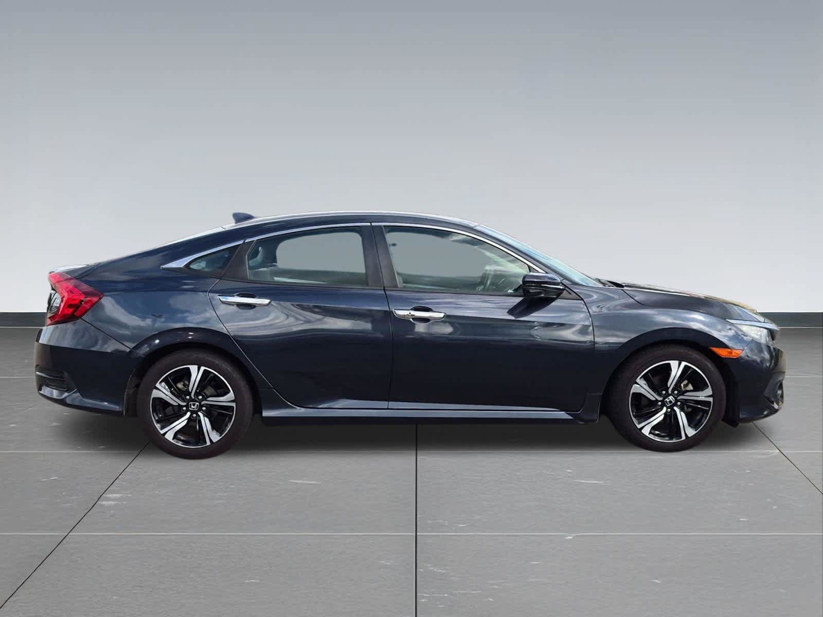 Used 2016 Honda Civic Touring image 7