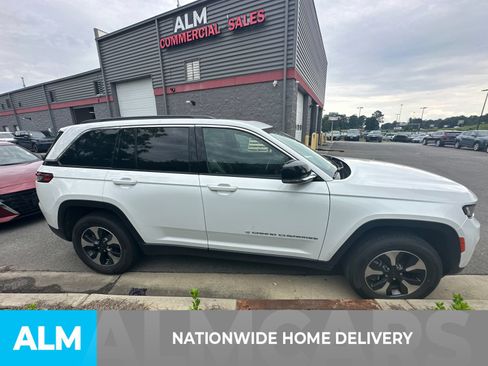 Used 2024 Jeep Grand Cherokee Limited 4xe AWD/4WD image 5