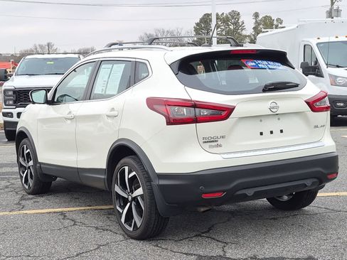 Used 2022 Nissan Rogue Sport SL image 4