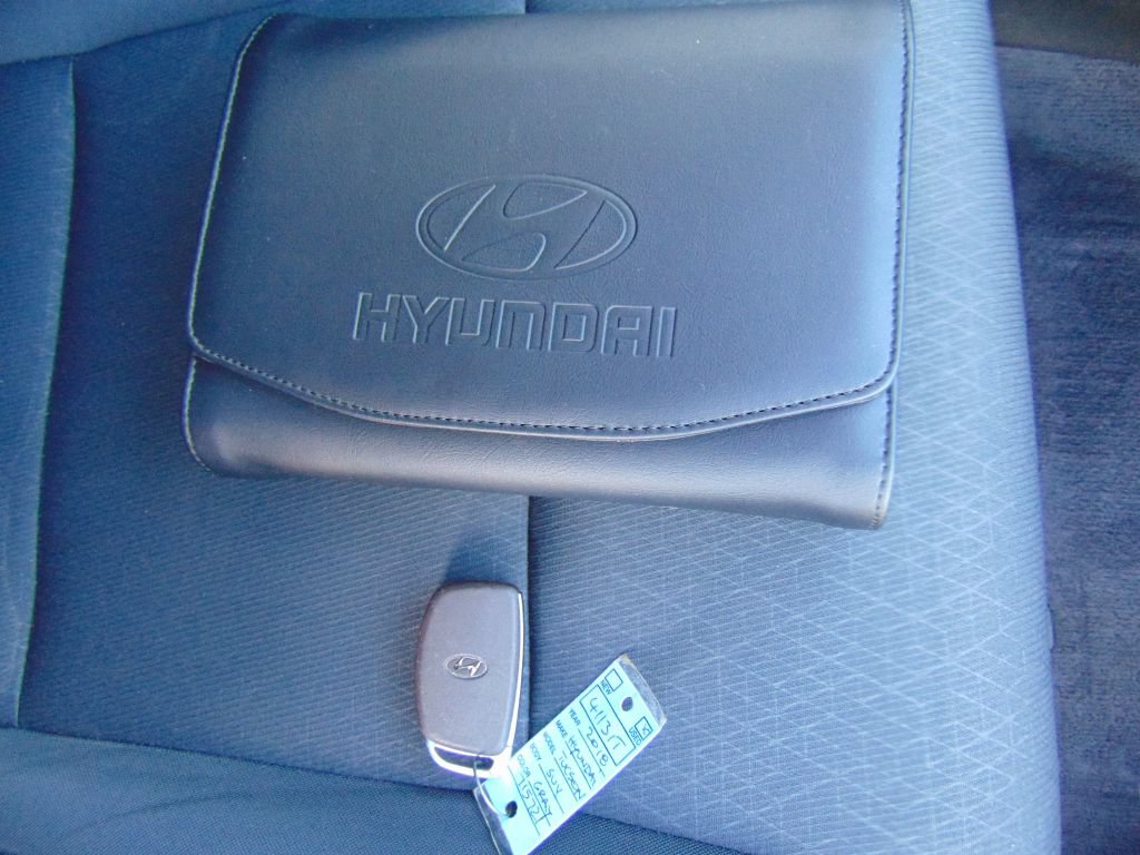 Used 2018 Hyundai Tucson Value w/ Cargo Package AWD/4WD image 10