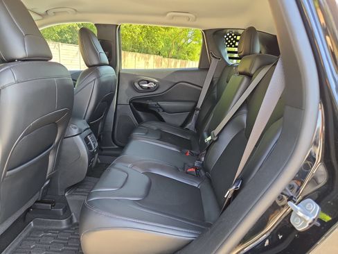Used 2020 Jeep Cherokee Latitude Plus FWD image 14