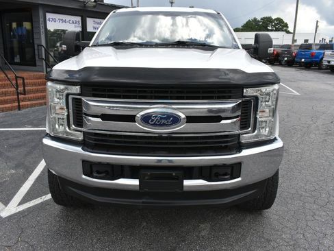 Used 2017 Ford F250 XLT AWD/4WD image 3
