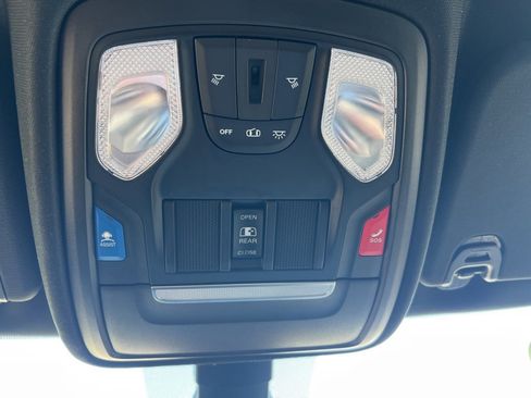 Used 2021 RAM 1500 Big Horn image 24