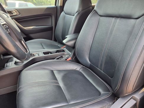 Used 2020 Ford Ranger Lariat w/ Equipment Group 501A Mid image 3