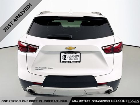 Used 2022 Chevrolet Blazer LT w/ Sound & Technology Package AWD/4WD image 6