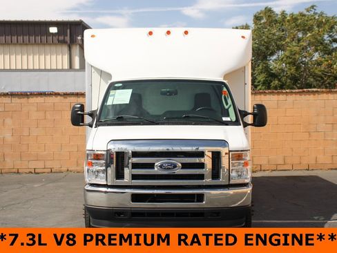 Used 2023 Ford E-450 and Econoline 450 Super Duty w/ Power Windows & Locks Group image 3