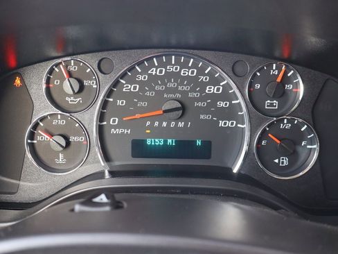 Used 2025 Chevrolet Express 3500 LS image 32