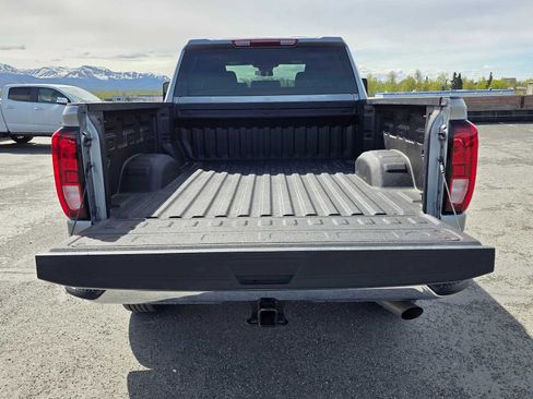 Used 2025 GMC Sierra 2500 SLE w/ SLE Convenience Package AWD/4WD image 13