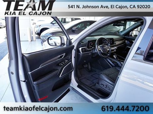 Certified 2025 Kia Telluride AWD image 39