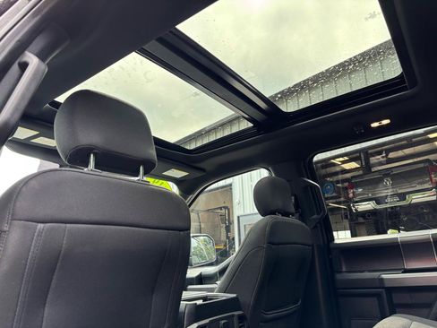 Used 2019 Ford F150 XLT w/ Equipment Group 302A Luxury AWD/4WD image 23