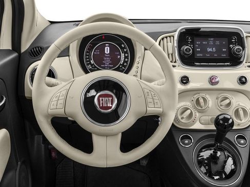 Used 2017 FIAT 500 Lounge image 10